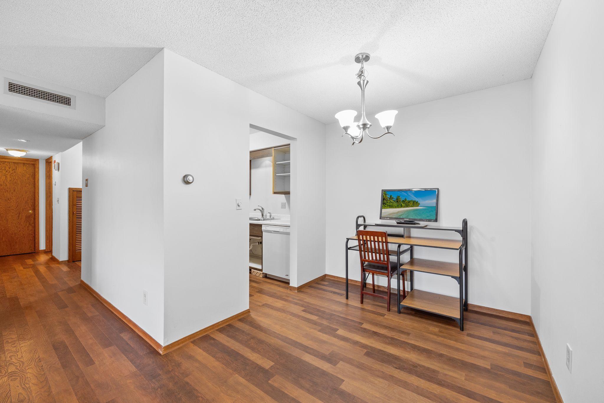 2250 Midland Grove Road, Unit 307 Roseville, MN 55113 - Photo 4 of 14