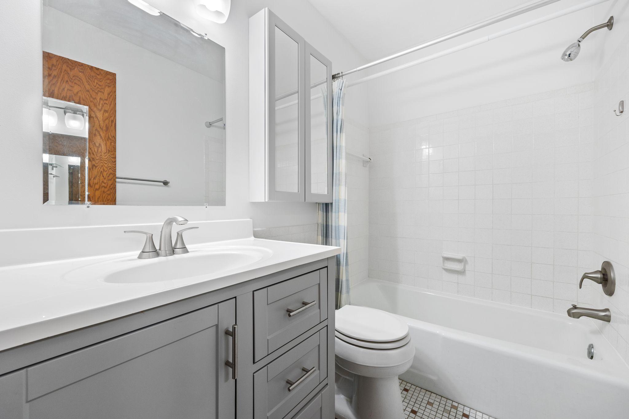 2250 Midland Grove Road, Unit 307 Roseville, MN 55113 - Photo 10 of 14