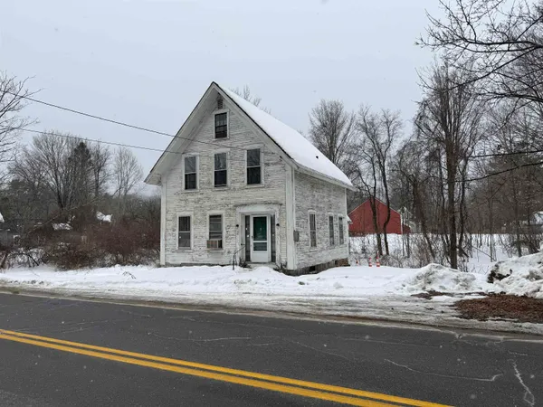 $178,000 | 17 Main Street, New Hampton, NH 03256