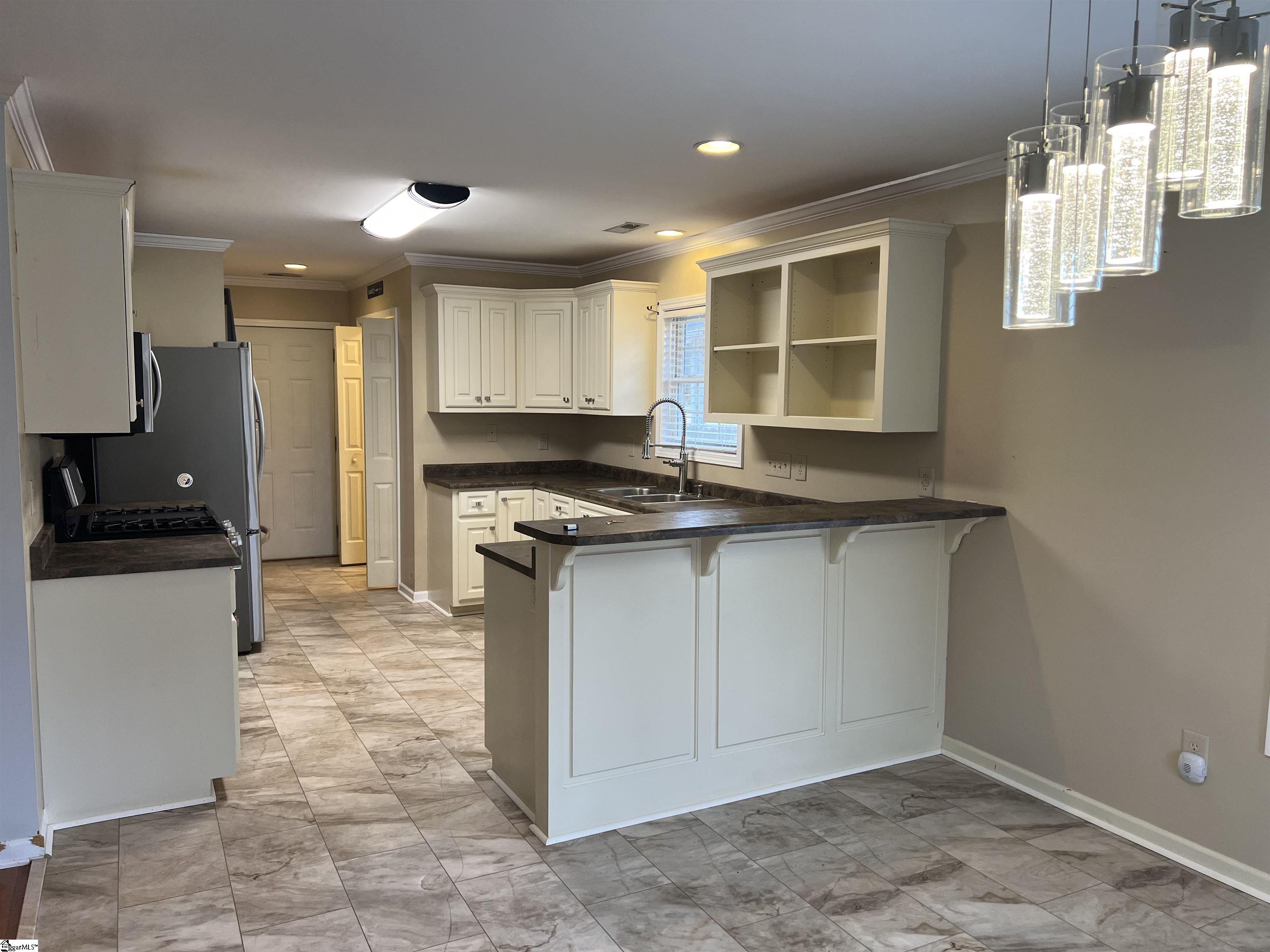 107 Regency Walk Pickens, SC 29671 - Photo 4 of 27