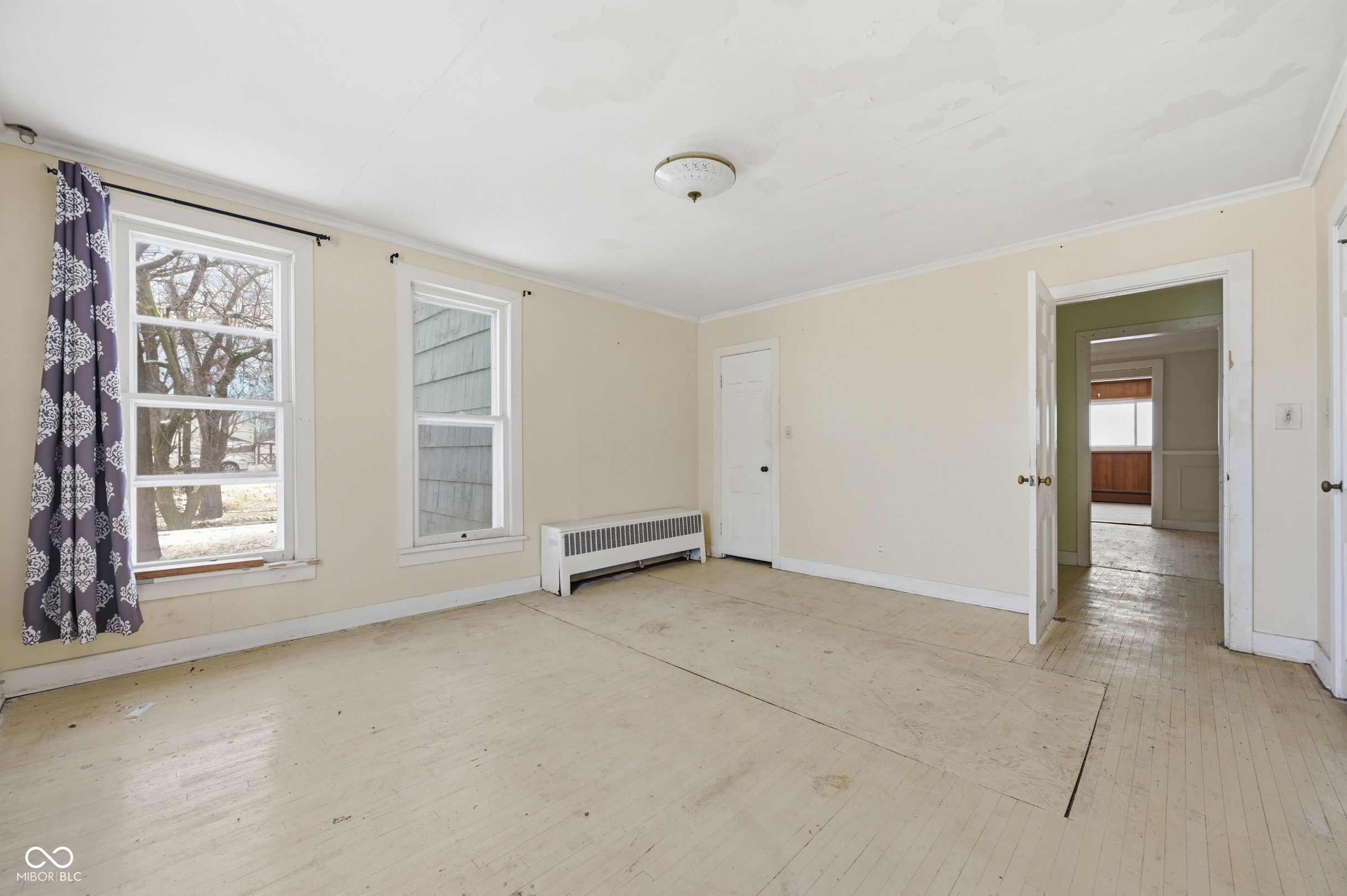 219 West Kickapoo Street Hartford City, IN 47348 - Photo 17 of 33