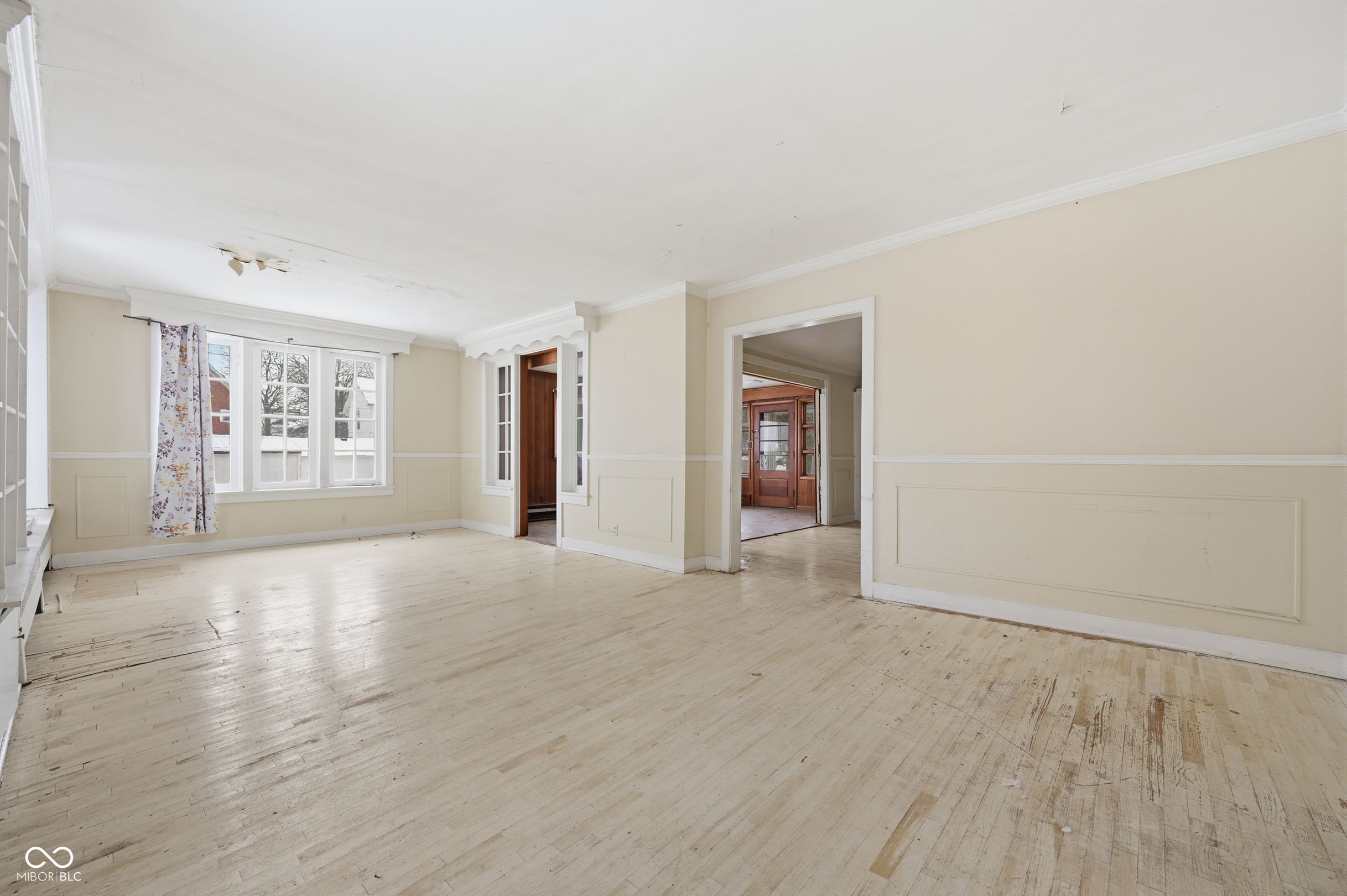 219 West Kickapoo Street Hartford City, IN 47348 - Photo 6 of 33