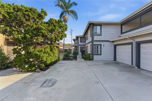 $1,850 | 208 South West Street, Anaheim, CA 92805