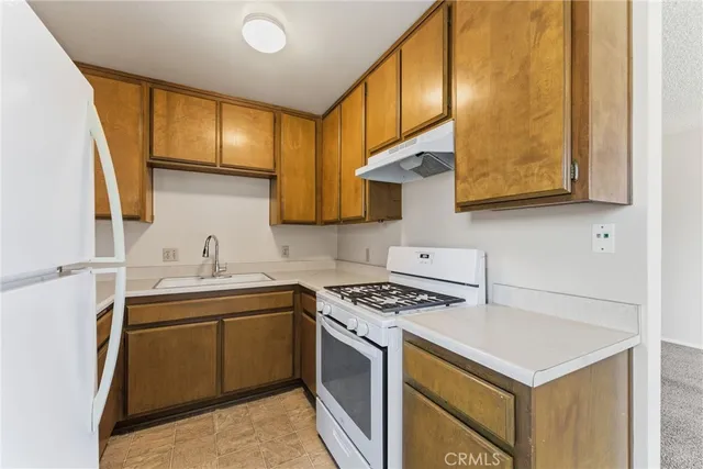 $1,850 | 208 South West Street, Anaheim, CA 92805