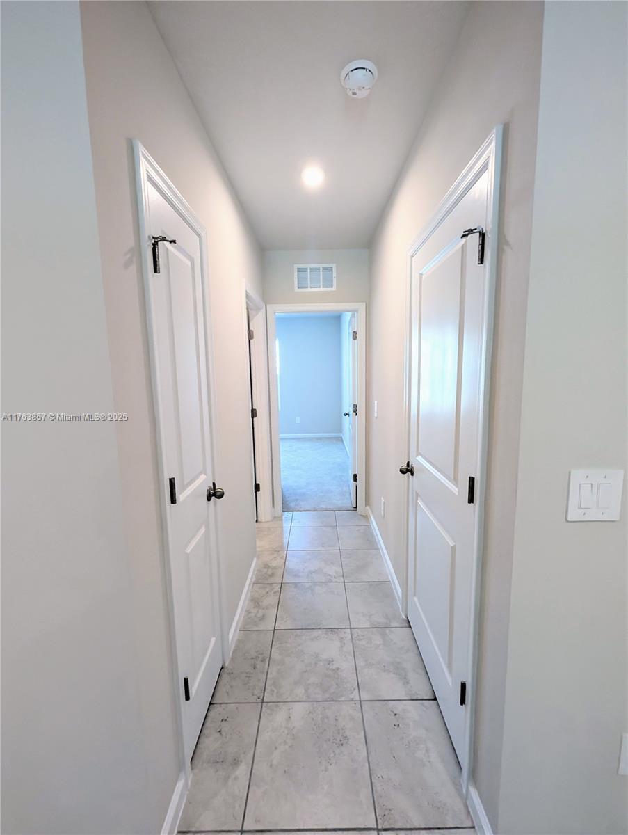 285 Raspberry Road Fort Pierce, FL 34981 - Photo 14 of 27 20250524193039365783000000-o