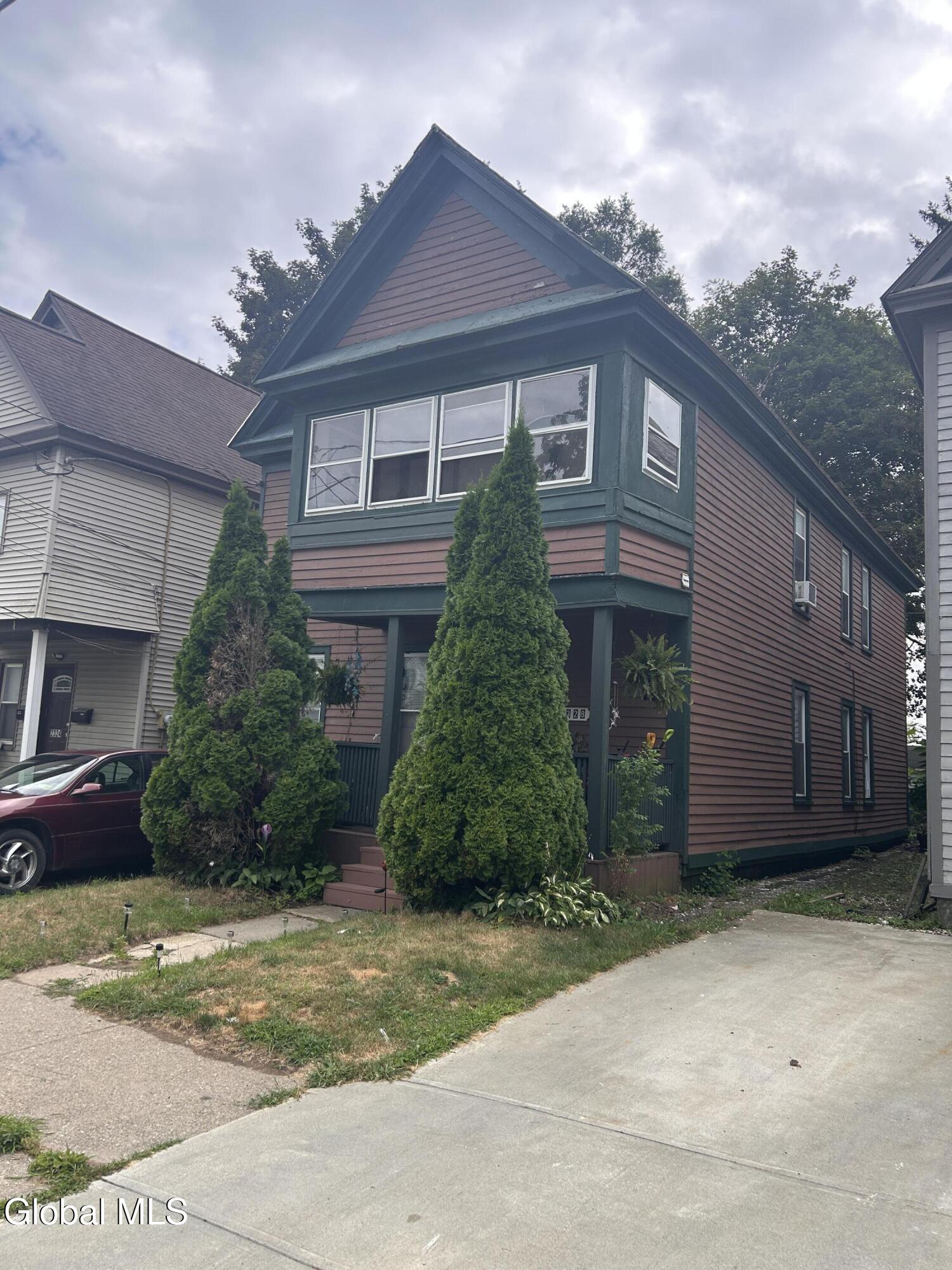 2328 Turner Avenue Schenectady, NY 12306 - Photo 3 of 25 IMG_2895