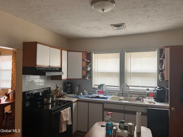 $262,000 | 2328 Turner Avenue, Schenectady, NY 12306