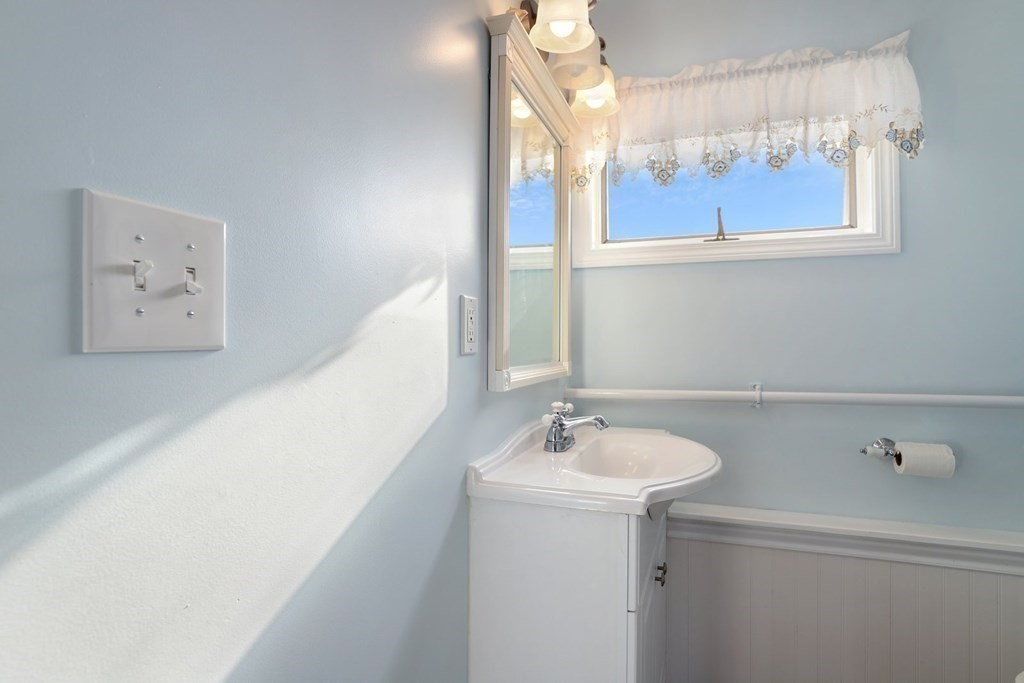 67 Seaside Road Scituate, MA 02066 - Photo 22 of 40 Gallery Image 22