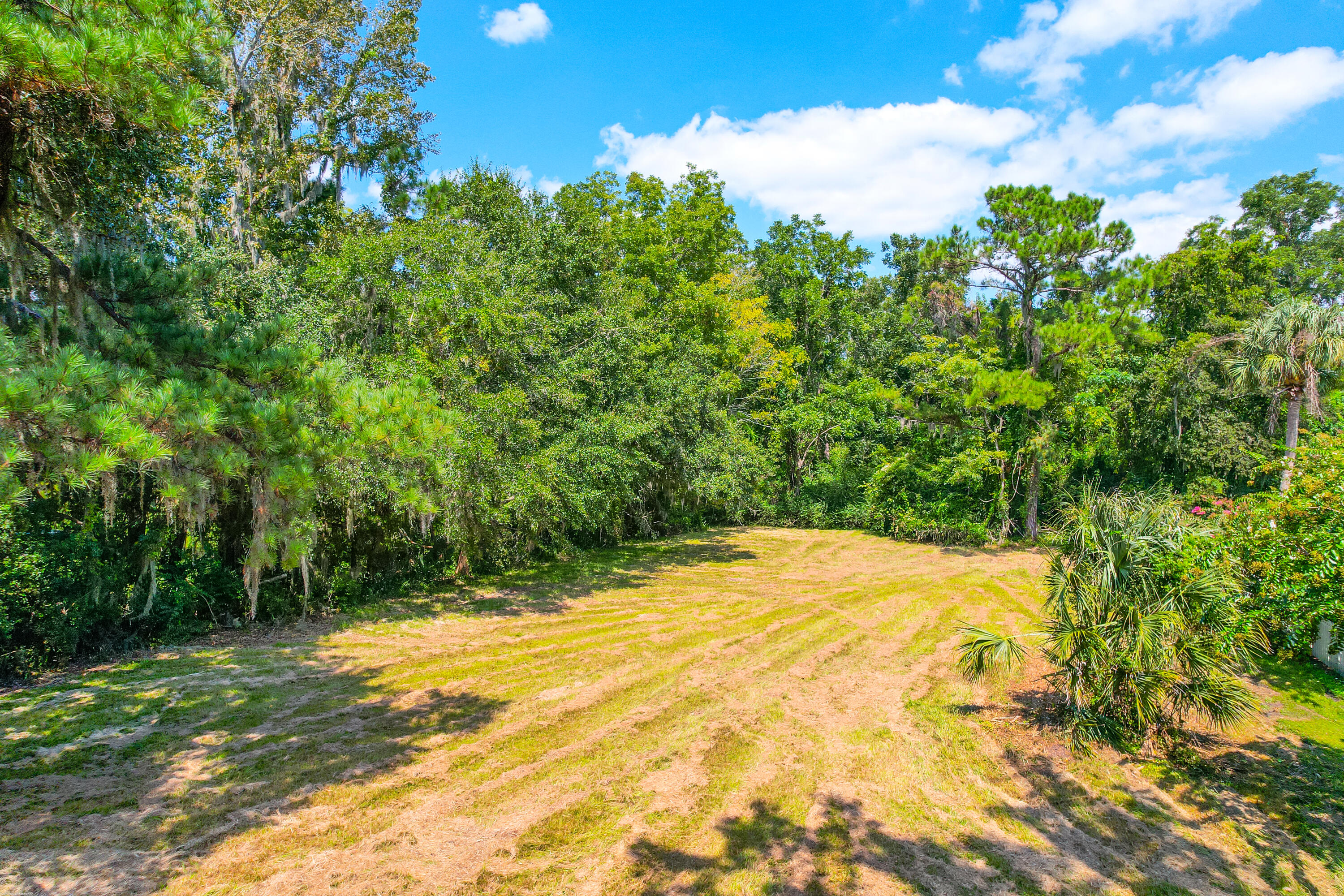 710 Pinckney Street McClellanville, SC 29458 - Photo 1 of 12 710 Pickney (13)