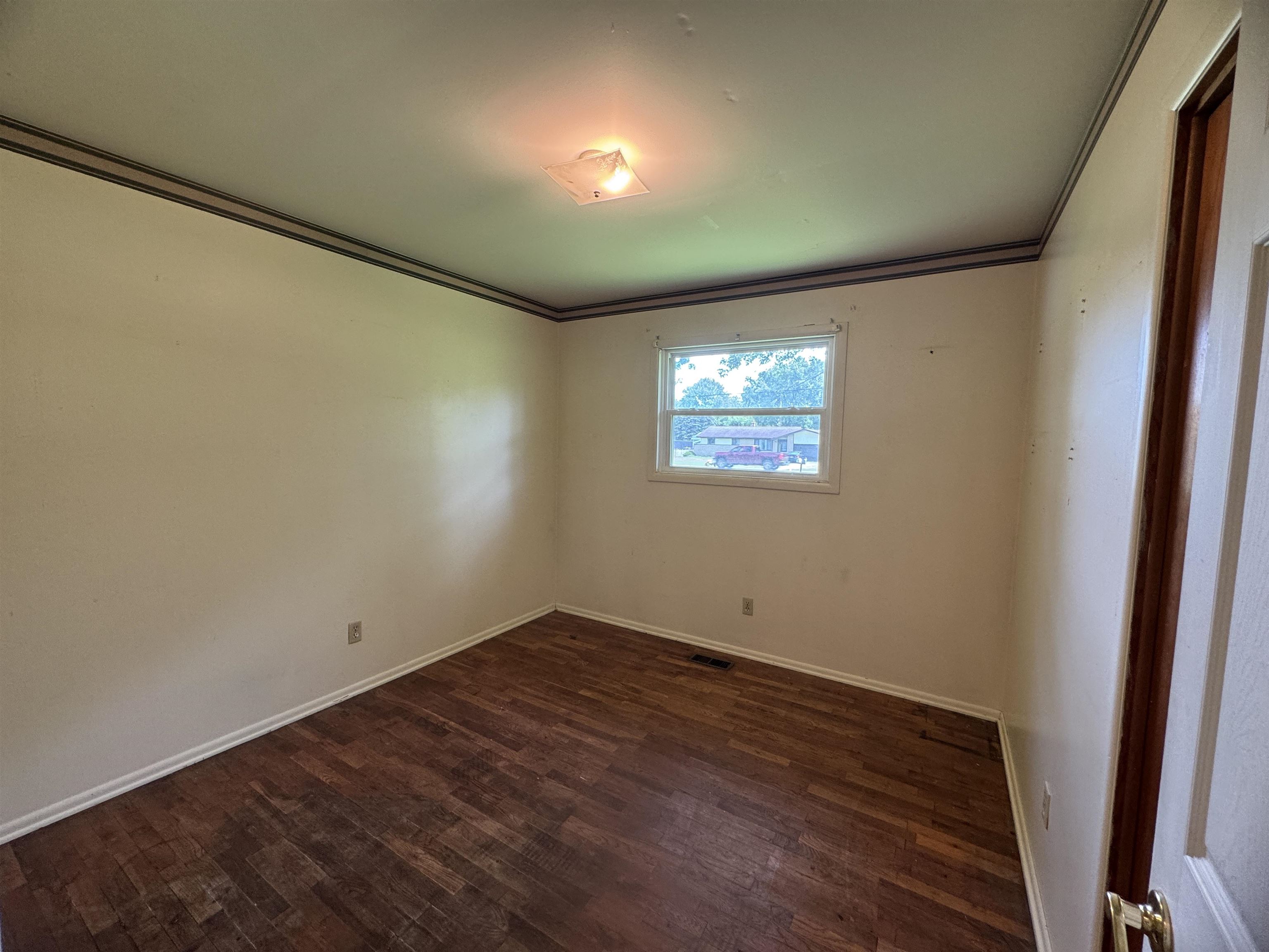 12501 North Jennings Road Clio, MI 48420 - Photo 12 of 27 50183127-275fe7bd-91e1-440d-bd8e-abd98d5662ad.JPG