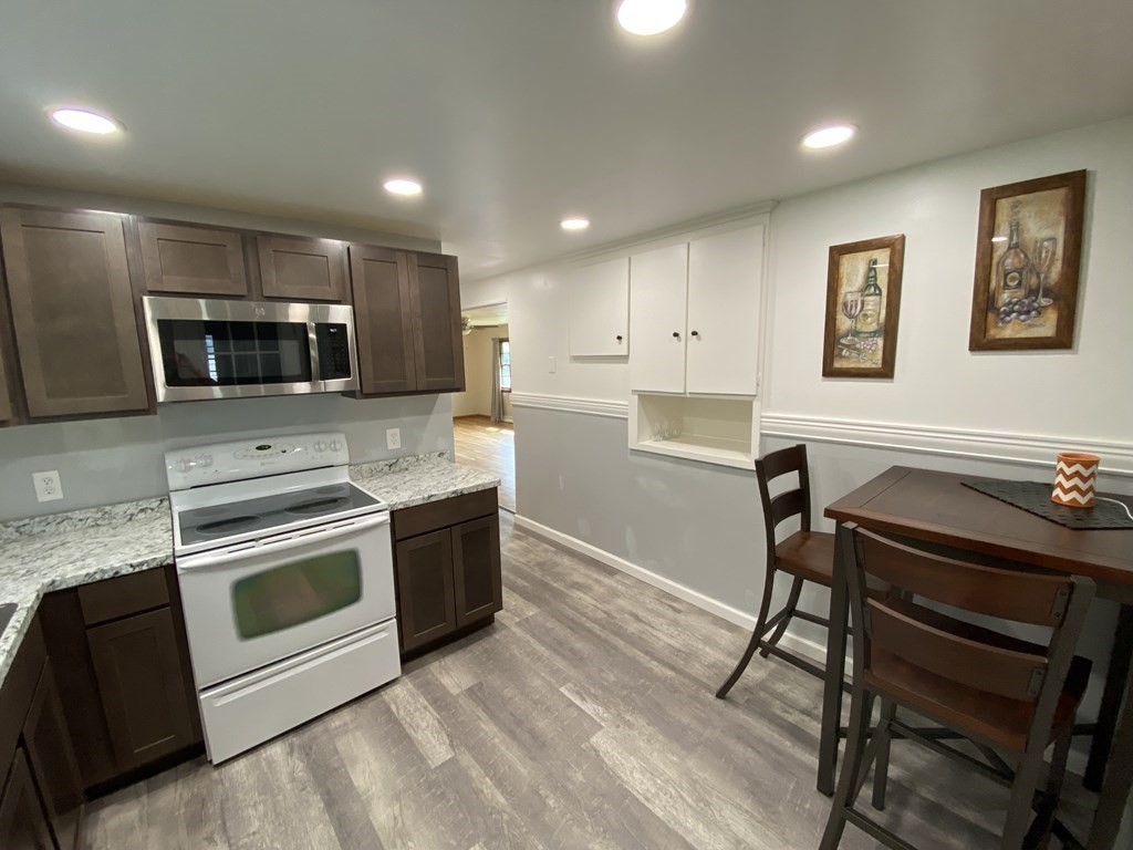 123 Mandalay Road Chicopee, MA 01020 - Photo 16 of 32 Gallery Image 16