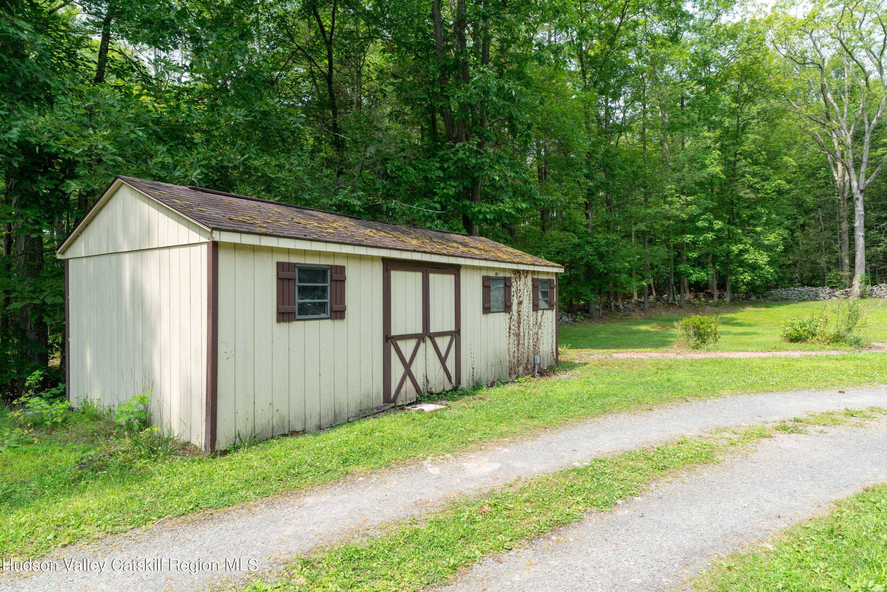 35 Mountain Road, Unit LONG ROADDRIVEWAY Shokan, NY 12481 - Photo 30 of 32 M-48