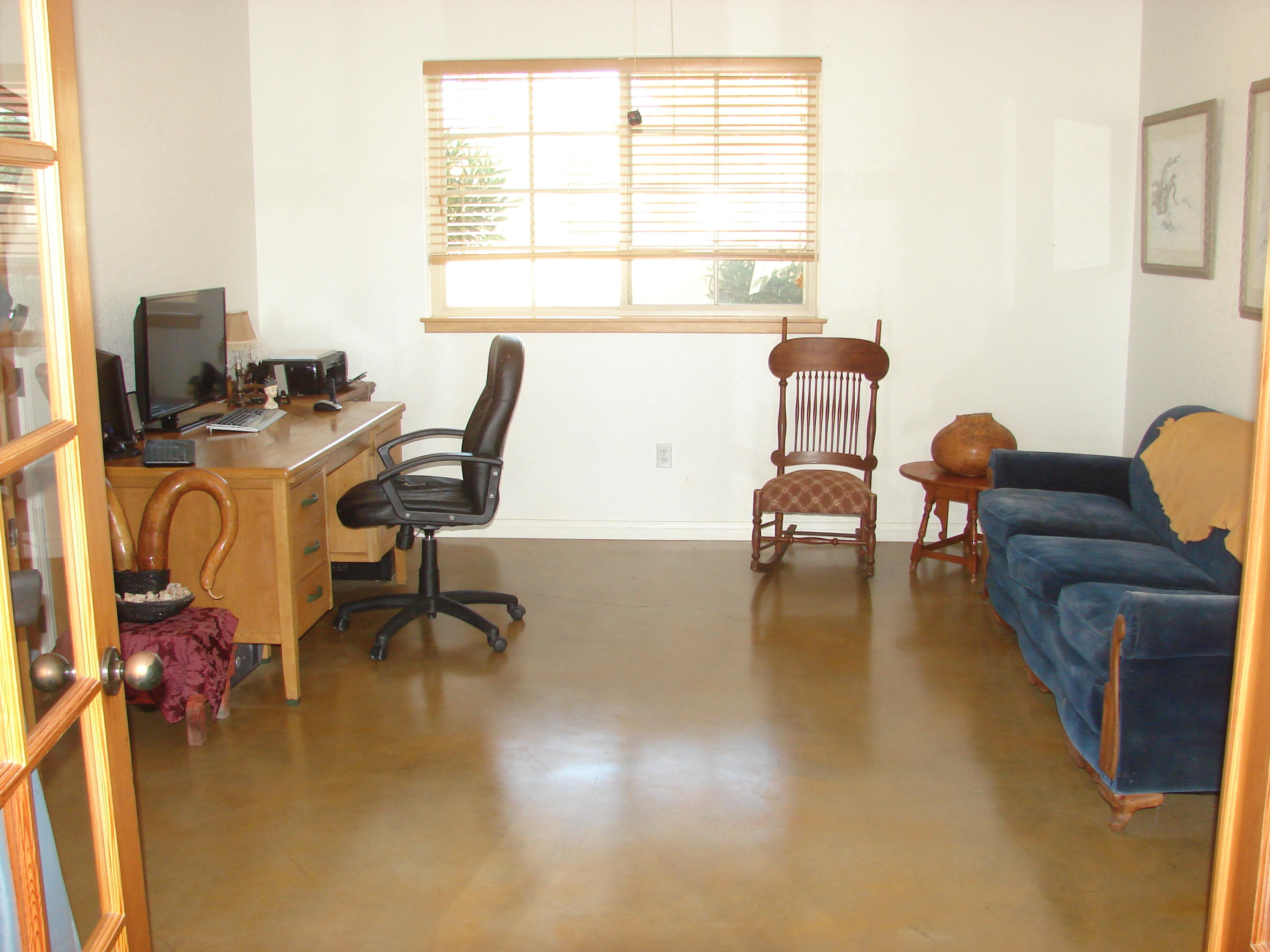 10406 Wilson Road California City, CA 93505 - Photo 15 of 22 Den or Bedroom