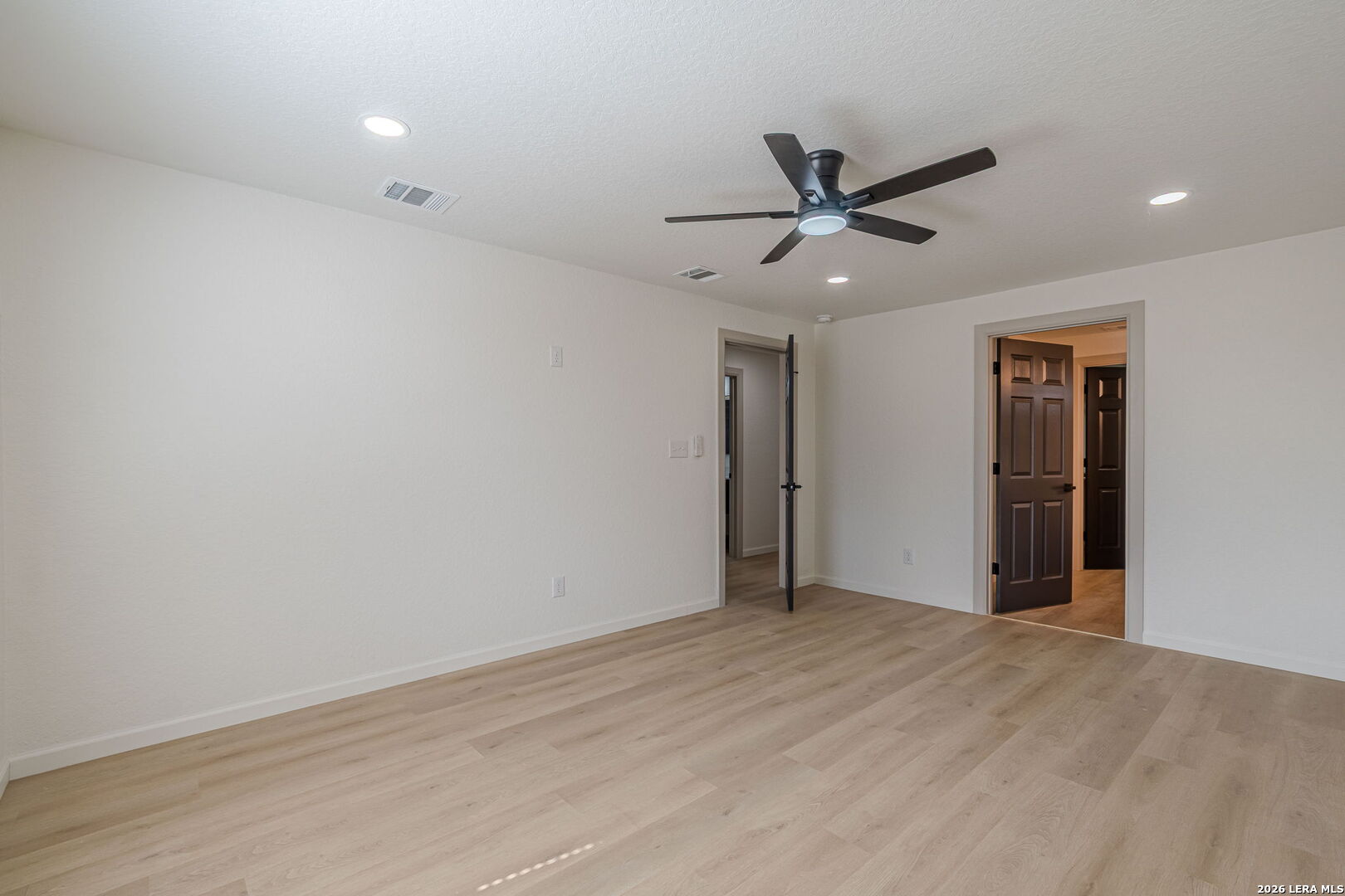 508 Hickory Street Jourdanton, TX 78026 - Photo 11 of 23