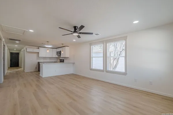 $224,900 | 508 Hickory Street, Jourdanton, TX 78026