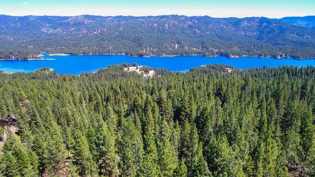 $342,335 | 1-2 Horesthief Road, Cascade, ID 83611