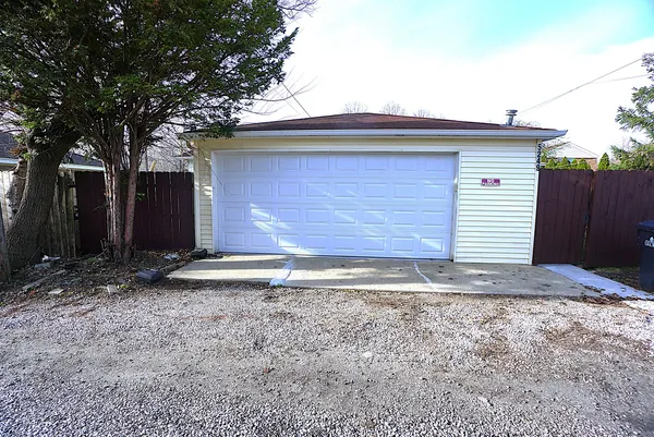 $679,900 | 5249 Hoffman Street, Skokie, IL 60077