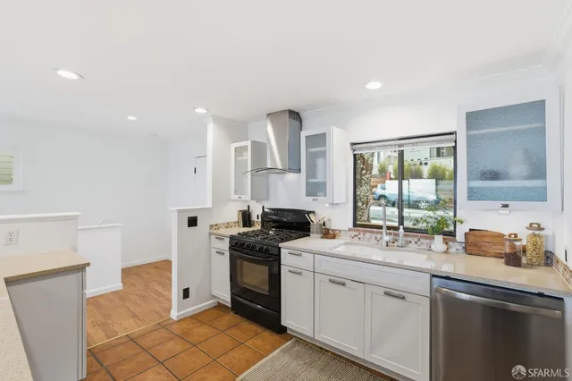 $999,000 | 121 Kings Road, Brisbane, CA 94005