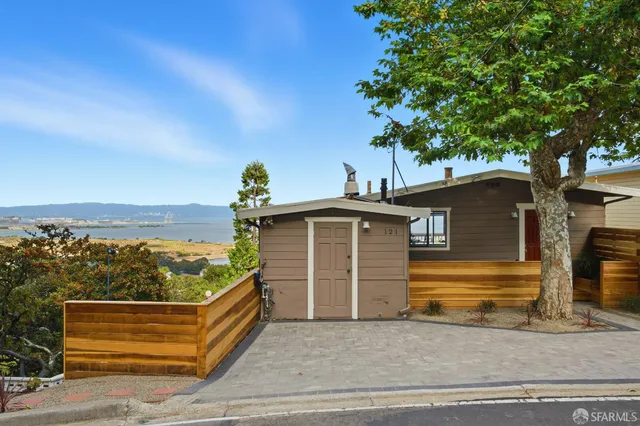 $999,000 | 121 Kings Road, Brisbane, CA 94005