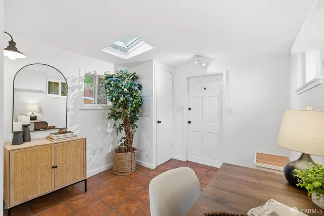 $999,000 | 121 Kings Road, Brisbane, CA 94005