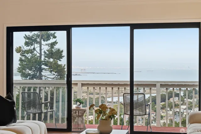 $999,000 | 121 Kings Road, Brisbane, CA 94005