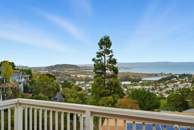 $999,000 | 121 Kings Road, Brisbane, CA 94005