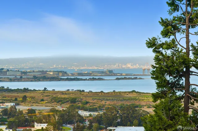 $999,000 | 121 Kings Road, Brisbane, CA 94005