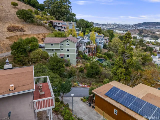 $999,000 | 121 Kings Road, Brisbane, CA 94005