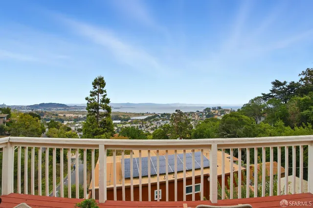 $999,000 | 121 Kings Road, Brisbane, CA 94005