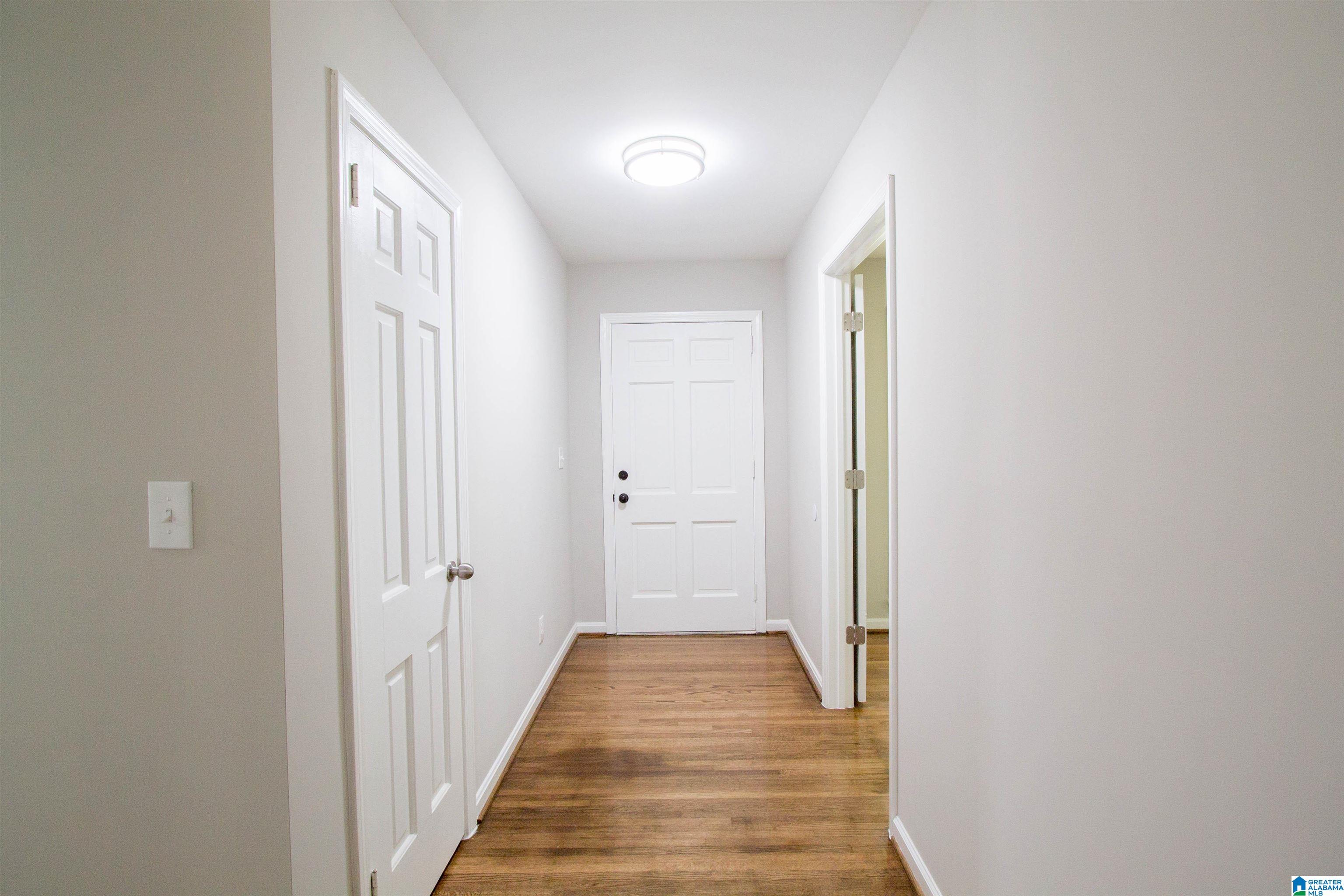 1928 Greenvale Road Birmingham, AL 35226 - Photo 4 of 57