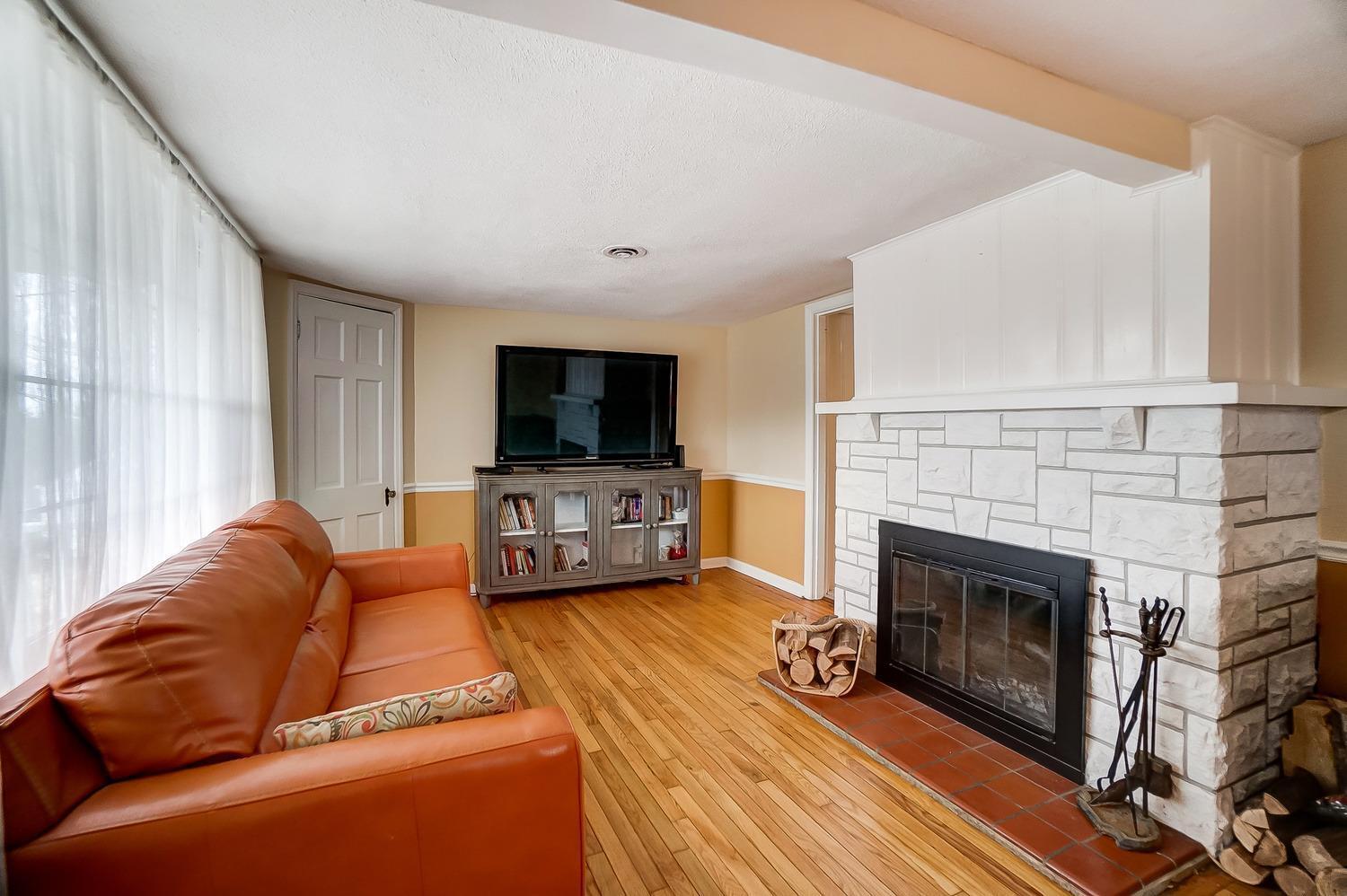 1951 Hunt Road Reading, OH 45215 - Photo 11 of 41 Gallery Image 11