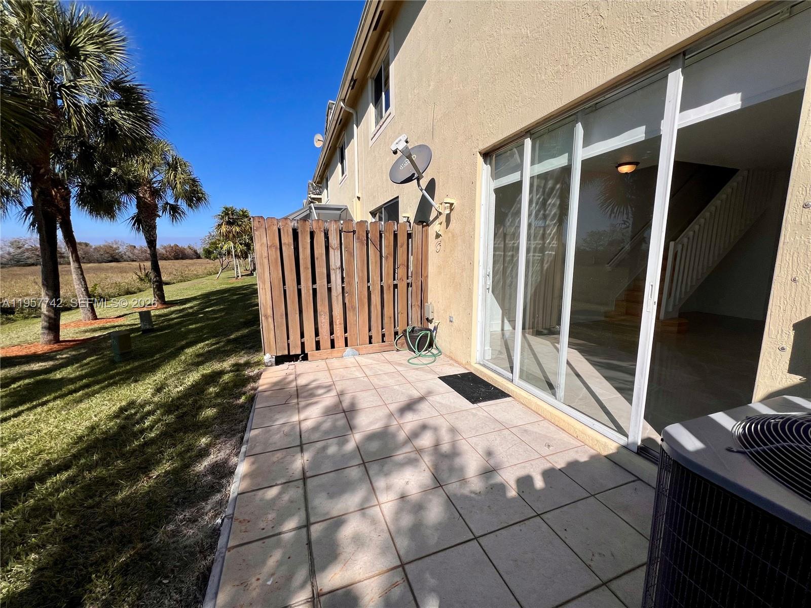 2433 Pasadena Way Weston, FL 33327 - Photo 17 of 20