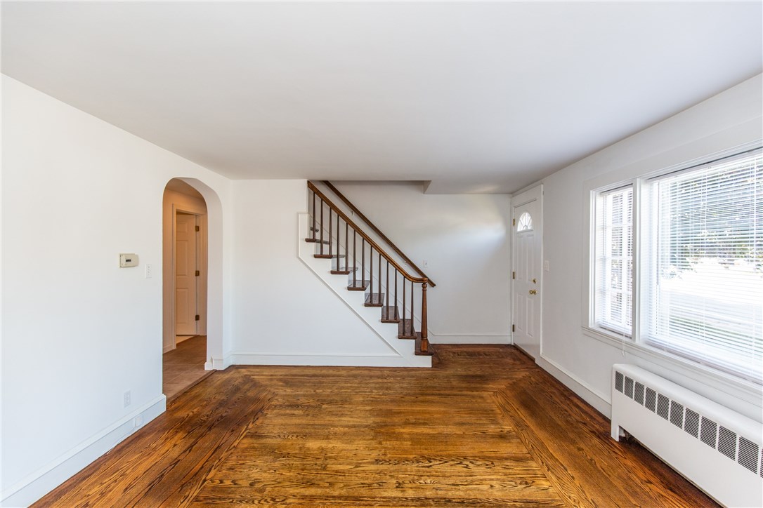 1933 Mendon Road Cumberland, RI 02864 - Photo 13 of 36