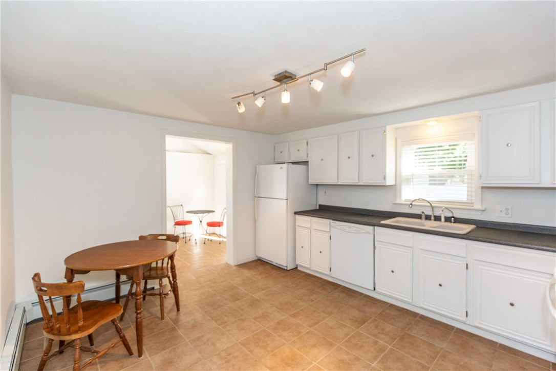 1933 Mendon Road Cumberland, RI 02864 - Photo 4 of 36