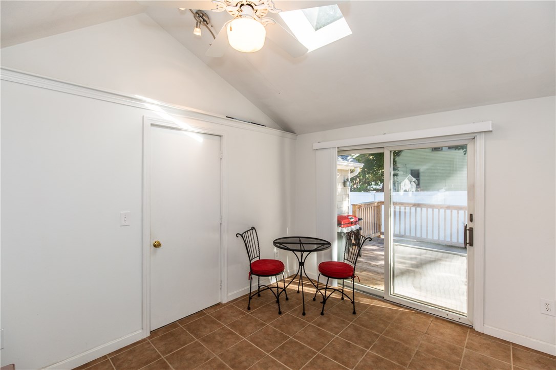 1933 Mendon Road Cumberland, RI 02864 - Photo 6 of 36