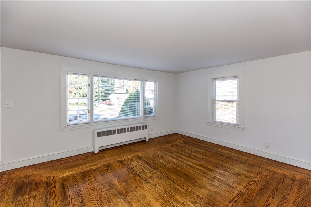 1933 Mendon Road Cumberland, RI 02864 - Photo 9 of 36