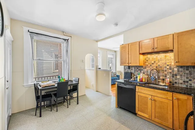 $374,900 | 16 Leavitt Street, Unit 2, Salem, MA 01970