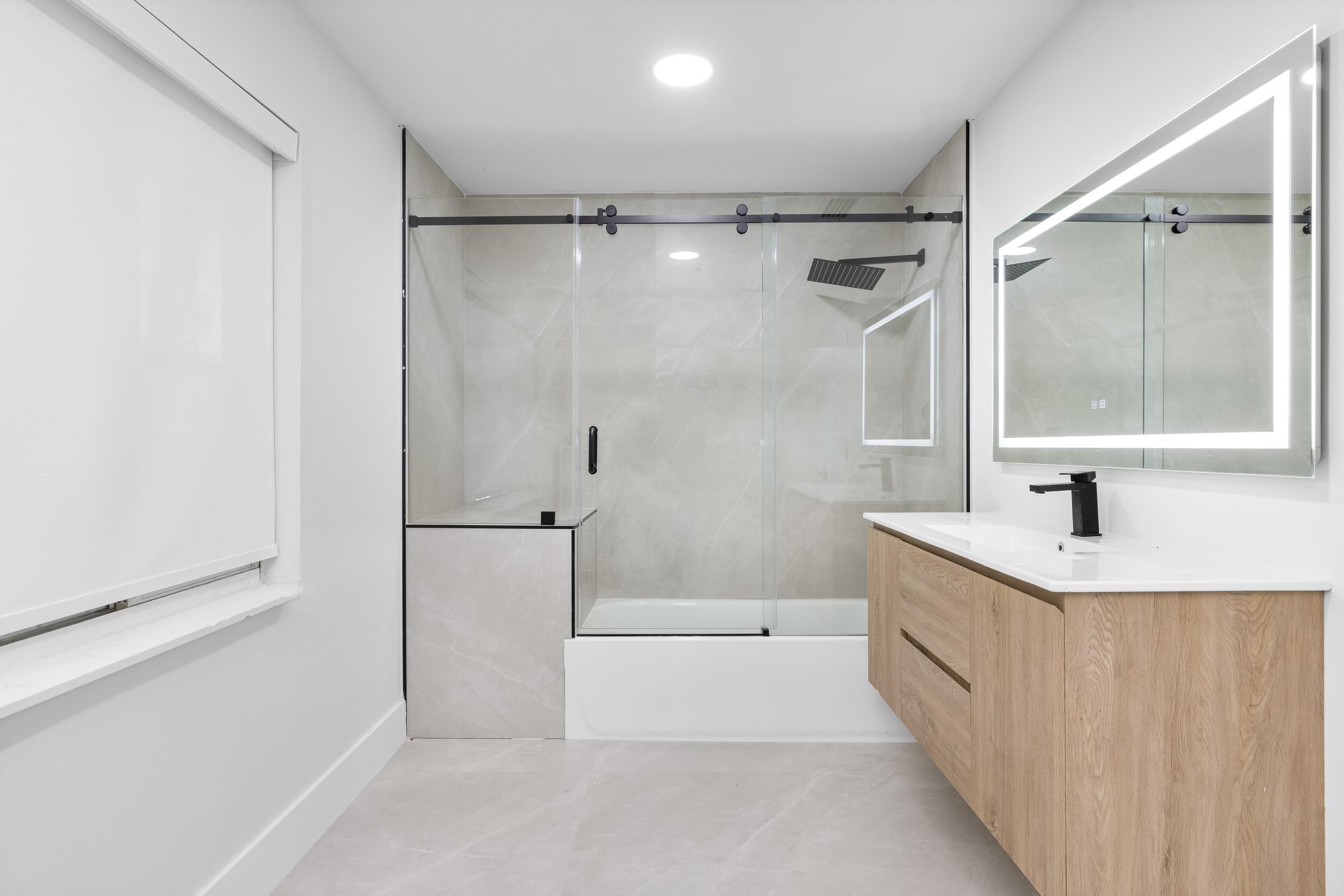 7134 San Sebastian Drive Boca Raton, FL 33433 - Photo 27 of 46 Guest Bath 2