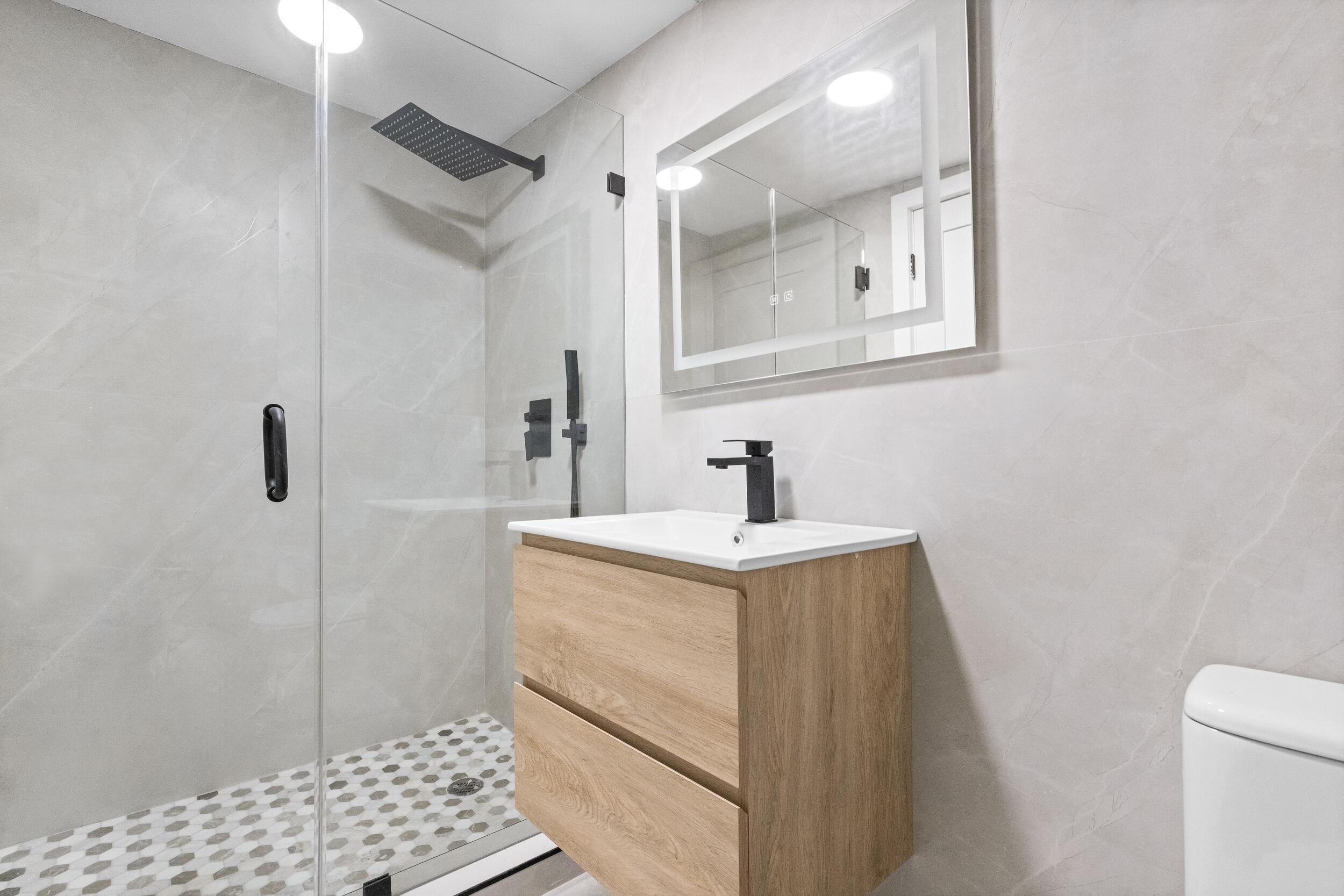 7134 San Sebastian Drive Boca Raton, FL 33433 - Photo 29 of 46 Guest Bath 3