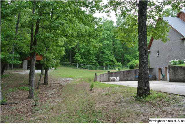 1855 Smokey Road Alabaster, AL 35007 - Photo 31 of 32