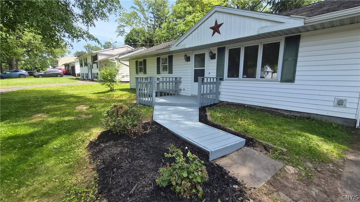 4246 Aurora Path Clay, NY 13090 - Photo 3 of 30