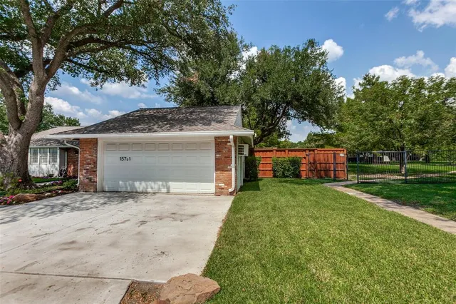 $3,150 | 15731 Overmead Circle, Dallas, TX 75248