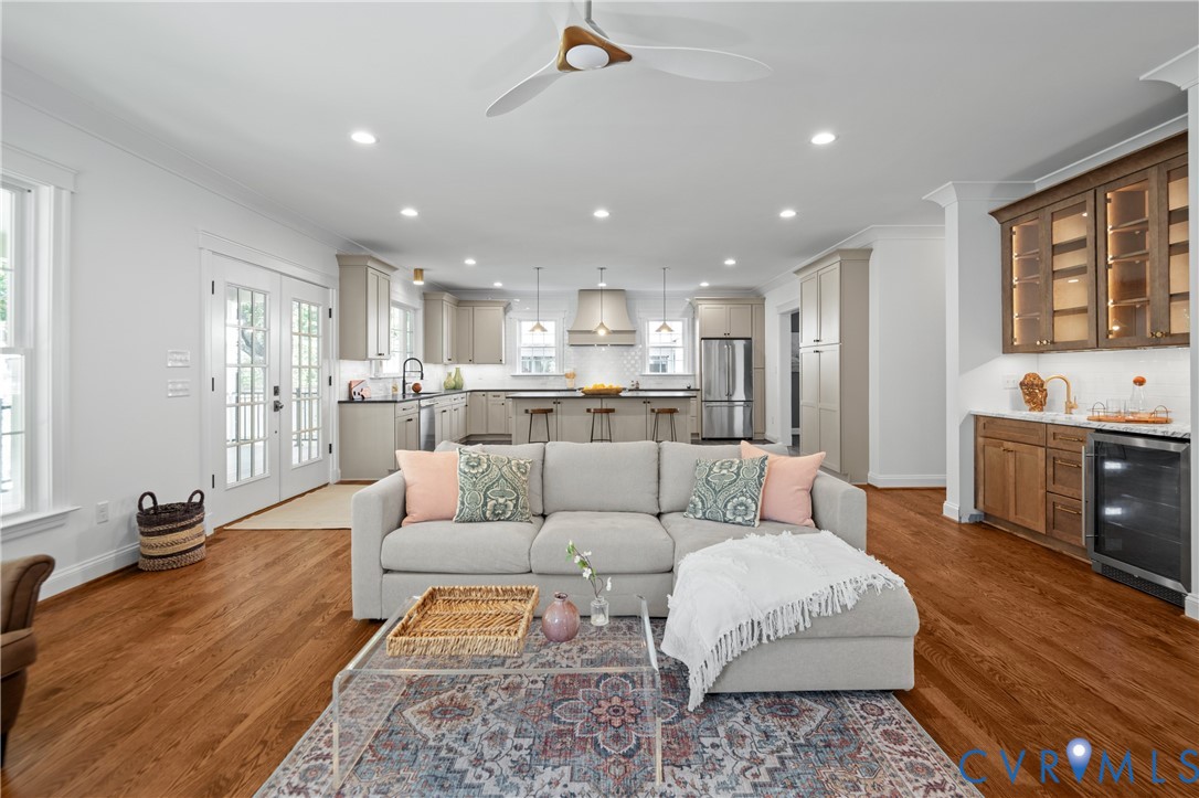 4705 Fitzhugh Avenue Richmond, VA 23230 - Photo 19 of 50 a living room with furniture and a large window