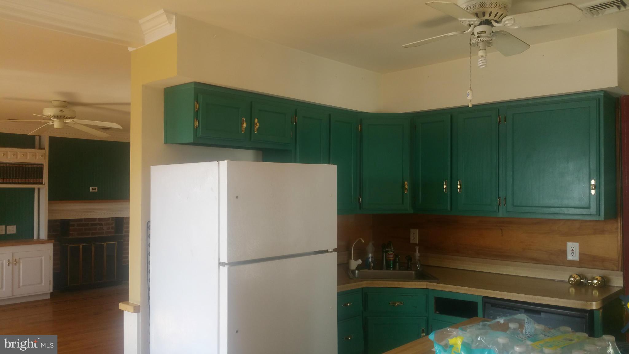121 River Road Elkton, MD 21921 - Photo 12 of 18 Kitchen