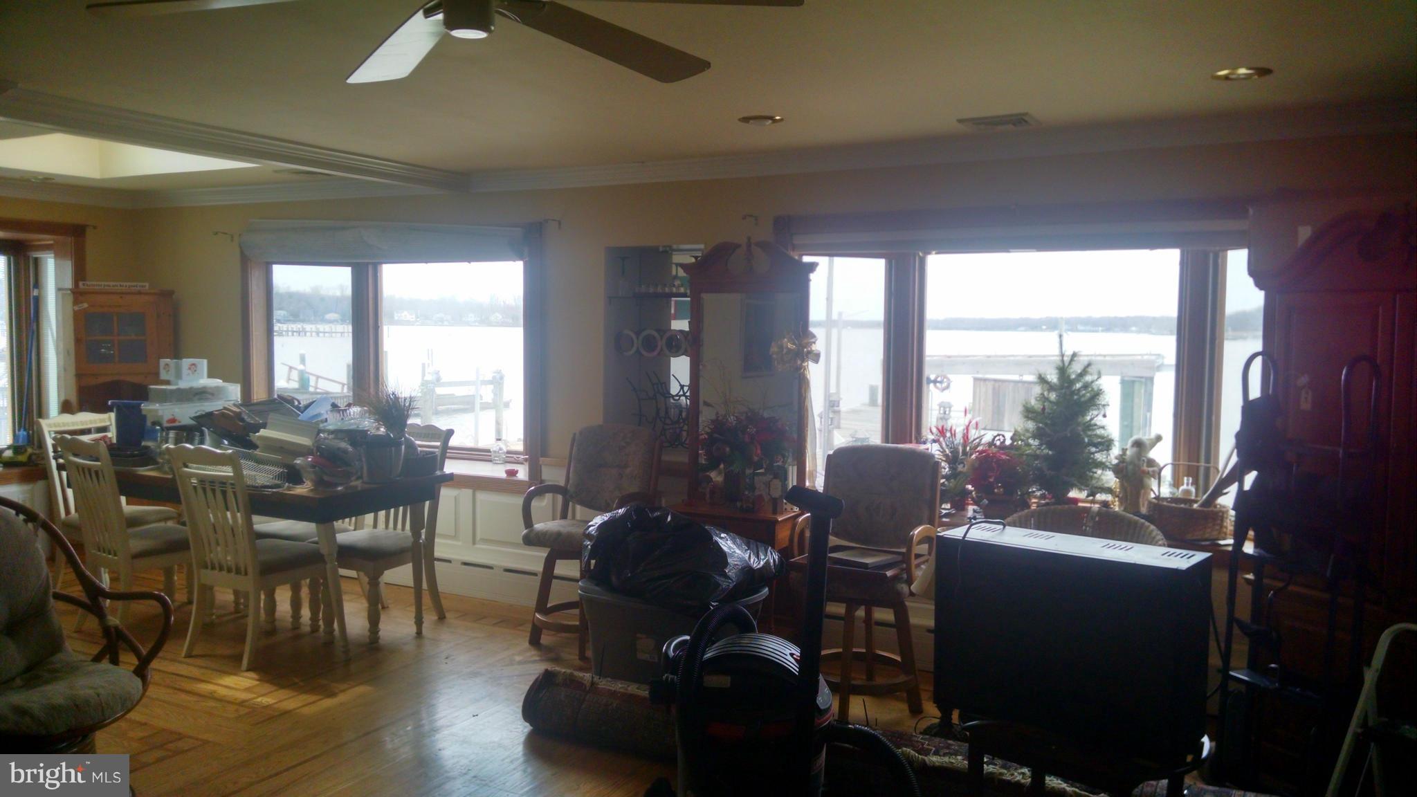 121 River Road Elkton, MD 21921 - Photo 13 of 18 Living Room