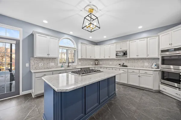 $1,224,000 | 3915 Royal Portrush Drive, Naperville, IL 60564