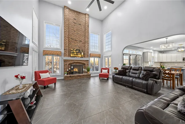 $1,350,000 | 3915 Royal Portrush Drive, Naperville, IL 60564