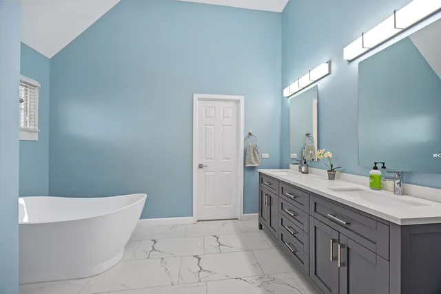 $1,350,000 | 3915 Royal Portrush Drive, Naperville, IL 60564