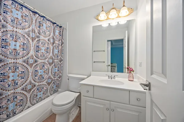 $1,224,000 | 3915 Royal Portrush Drive, Naperville, IL 60564