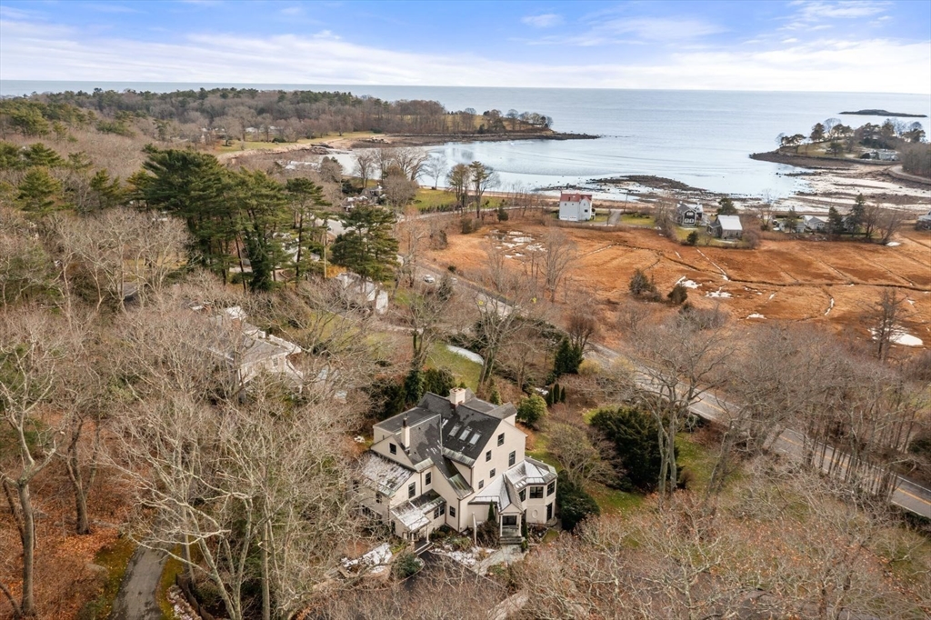 468 Summer Street Manchester, MA 01944 - Photo 3 of 36 a view of a city